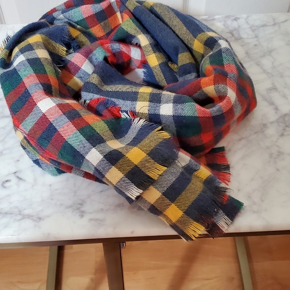 Scarf - Picture 4 of 4